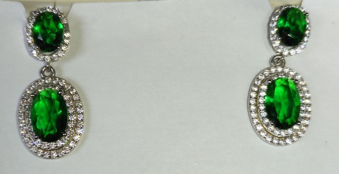 Pendientes verde
